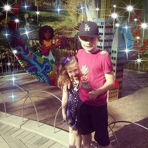 Meet your Posher, Courtney